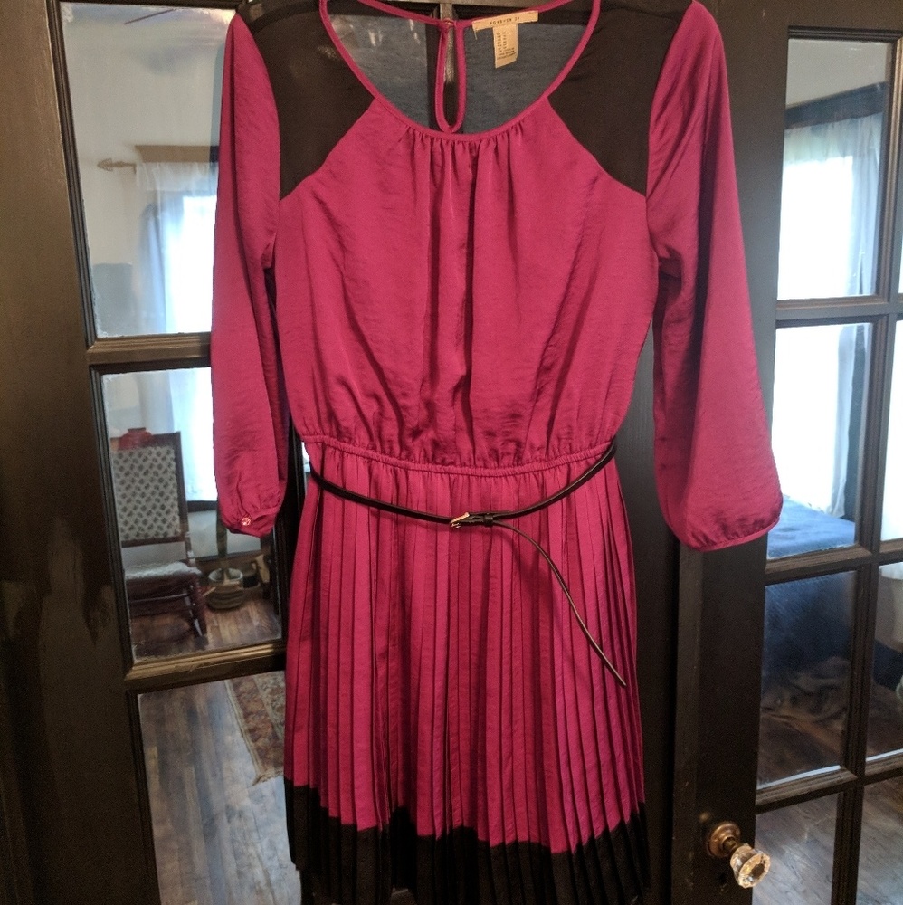 Forever 21 Magenta Pleated Dress